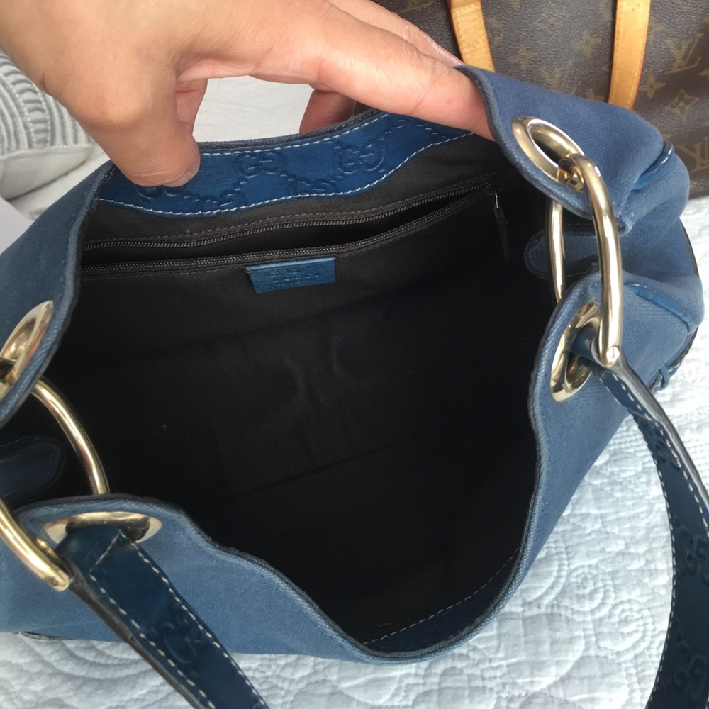 Gucci Blue Handbag 💯 Authentic